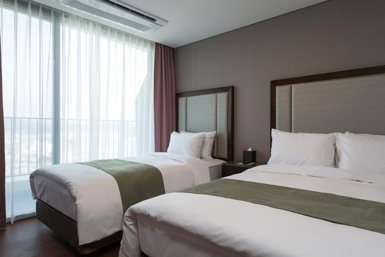 Stanford Hotel&Resort Tchongjong Pokoj fotografie